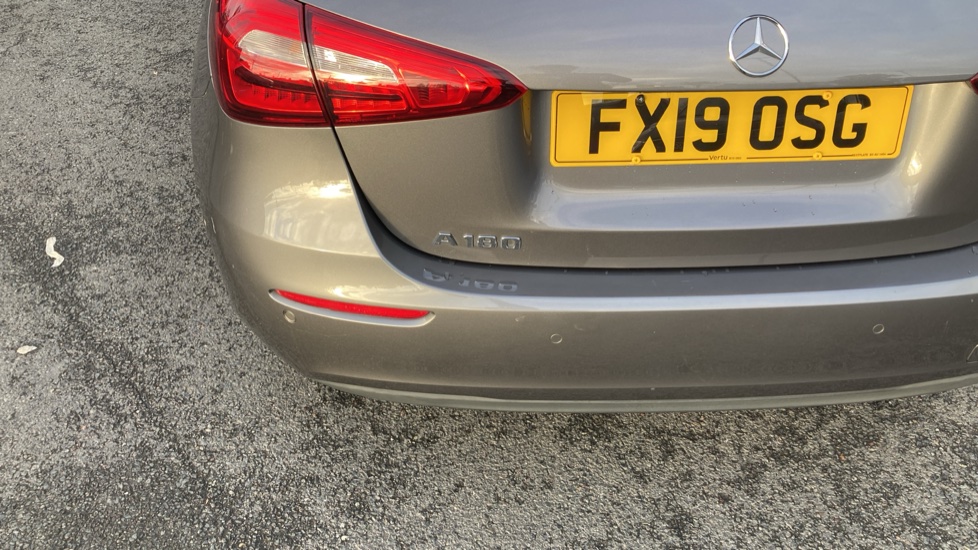 Mercedes-Benz A-Class A180 SE Executive 5dr Petrol Hatchback - Image 42