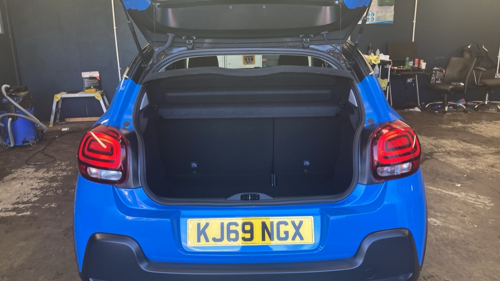 Citroen C3 1.2 PureTech 83 Feel 5dr Petrol Hatchback - Image 4