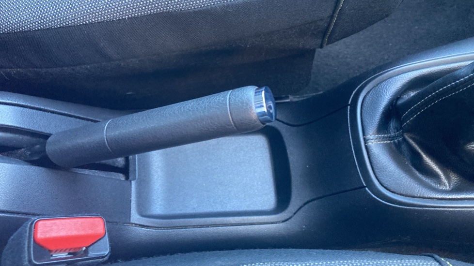 Citroen C3 1.2 PureTech 83 Feel 5dr Petrol Hatchback - Image 32