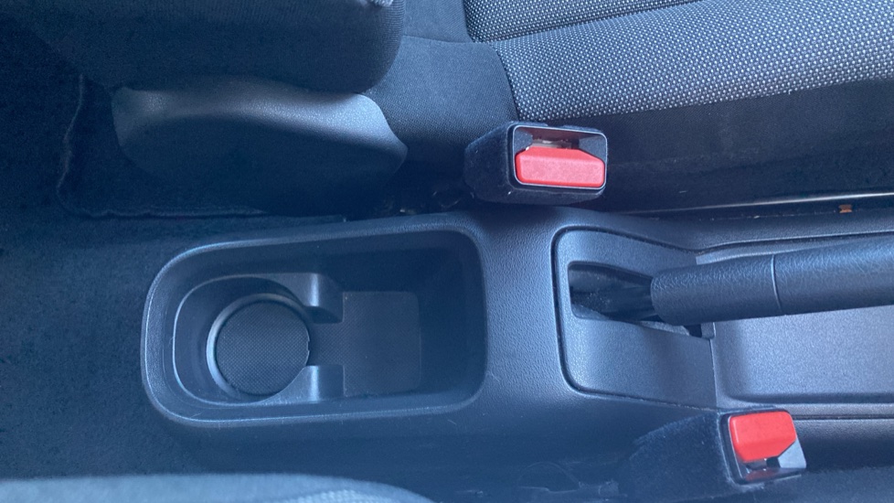 Citroen C3 1.2 PureTech 83 Feel 5dr Petrol Hatchback - Image 33