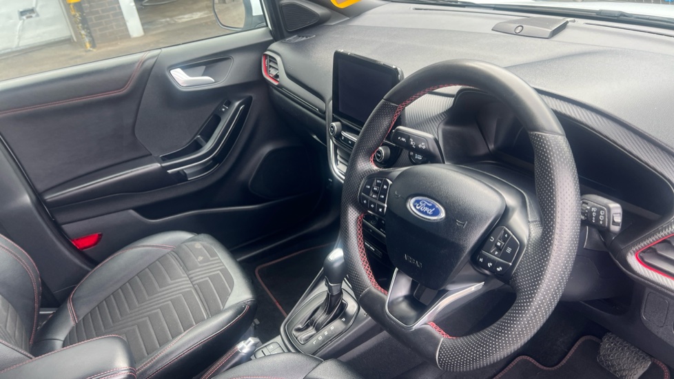Ford Puma 1.0 EcoBoost Hybrid mHEV ST-Line X 5dr DCT Petrol Hatchback - Image 16