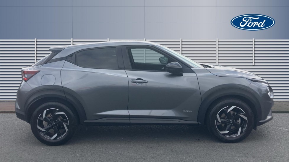 Nissan Juke 1.6 Hybrid N-Connecta 5dr Auto Hybrid Hatchback - Image 5