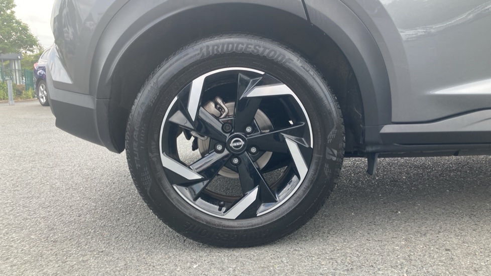 Nissan Juke 1.6 Hybrid N-Connecta 5dr Auto Hybrid Hatchback - Image 7