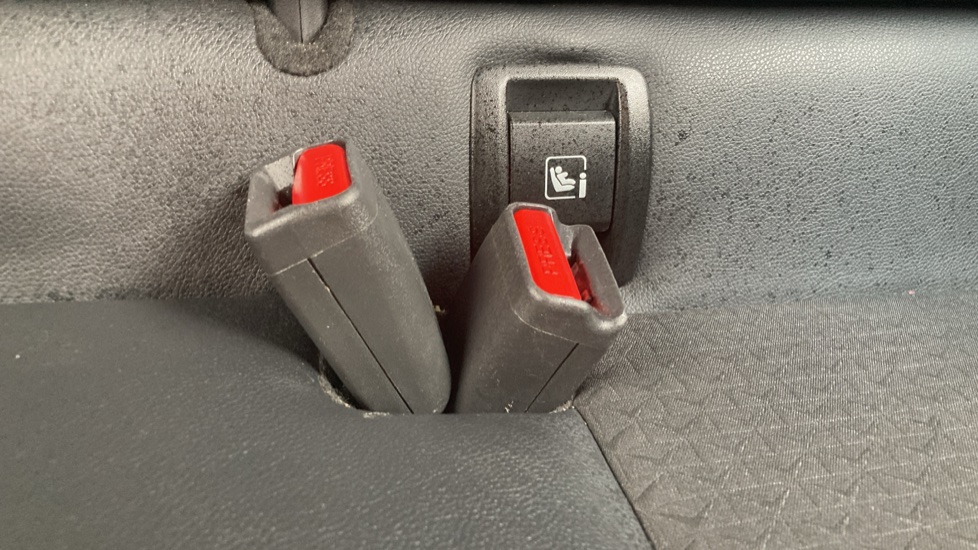 Nissan Juke 1.6 Hybrid N-Connecta 5dr Auto Hybrid Hatchback - Image 17