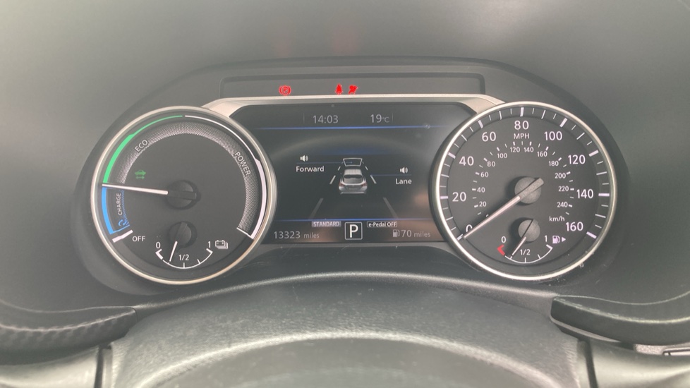 Nissan Juke 1.6 Hybrid N-Connecta 5dr Auto Hybrid Hatchback - Image 18