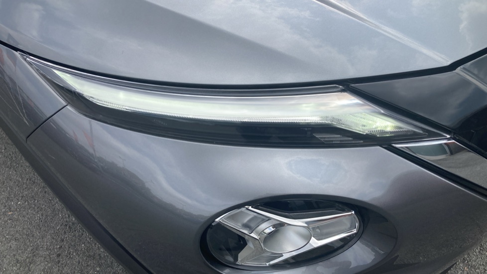 Nissan Juke 1.6 Hybrid N-Connecta 5dr Auto Hybrid Hatchback - Image 21