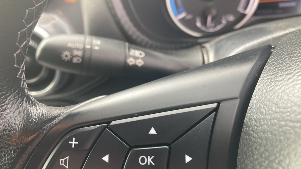 Nissan Juke 1.6 Hybrid N-Connecta 5dr Auto Hybrid Hatchback - Image 33