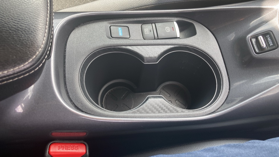 Nissan Juke 1.6 Hybrid N-Connecta 5dr Auto Hybrid Hatchback - Image 36