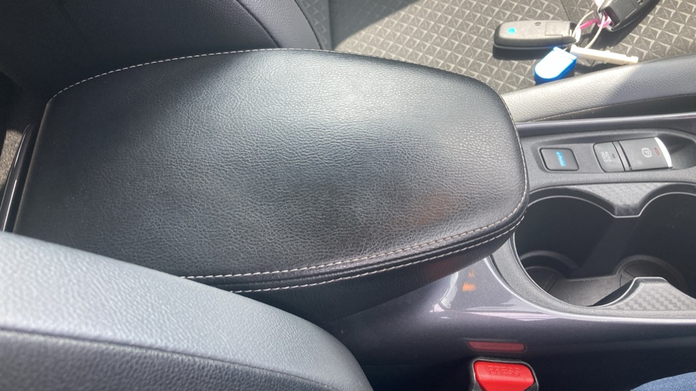 Nissan Juke 1.6 Hybrid N-Connecta 5dr Auto Hybrid Hatchback - Image 37