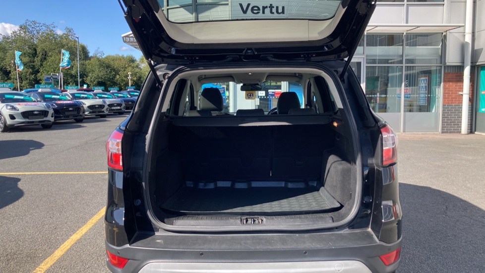 Ford Kuga 1.5 TDCi Titanium Edition 5dr 2WD Diesel Estate - Image 4