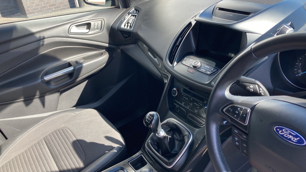 Ford Kuga 1.5 TDCi Titanium Edition 5dr 2WD Diesel Estate - Image 19
