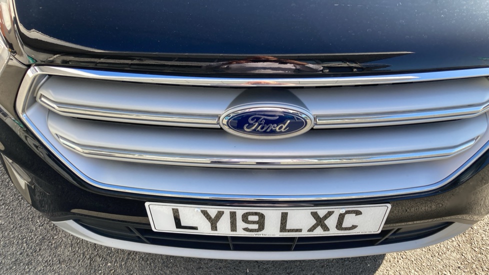 Ford Kuga 1.5 TDCi Titanium Edition 5dr 2WD Diesel Estate - Image 26