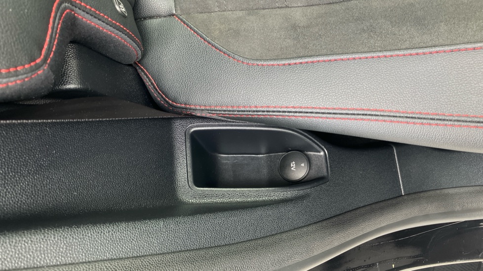 Ford EcoSport 1.0 EcoBoost 125 ST-Line 5dr Petrol Hatchback - Image 32