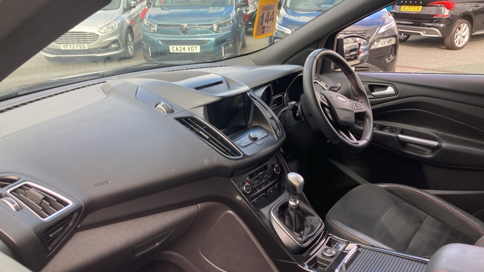 Ford Kuga 2.0 TDCi ST-Line 5dr 2WD Diesel Estate - Image 14