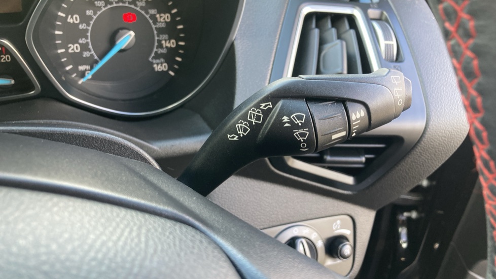 Ford Kuga 2.0 TDCi ST-Line 5dr 2WD Diesel Estate - Image 28