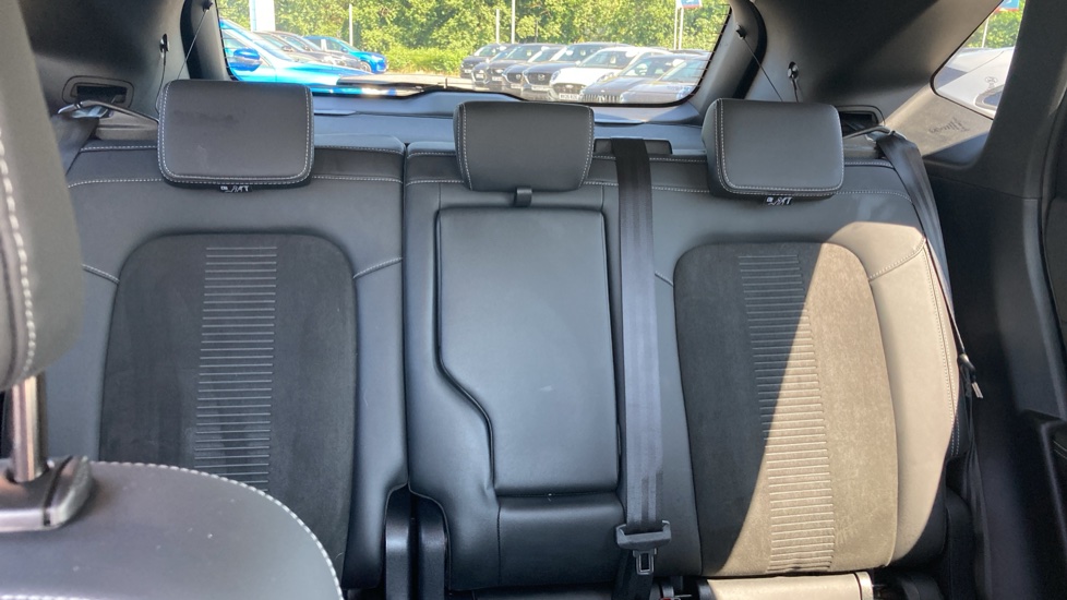 Ford Kuga 2.5 FHEV Active 5dr CVT Hybrid Estate - Image 15