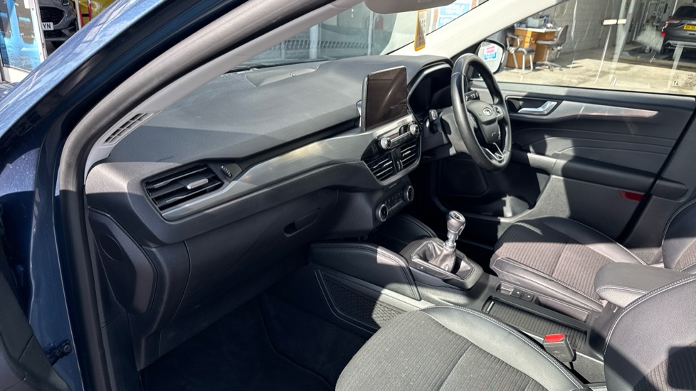 Ford Kuga 1.5 EcoBoost 150 Titanium Edition 5dr Petrol Estate - Image 9