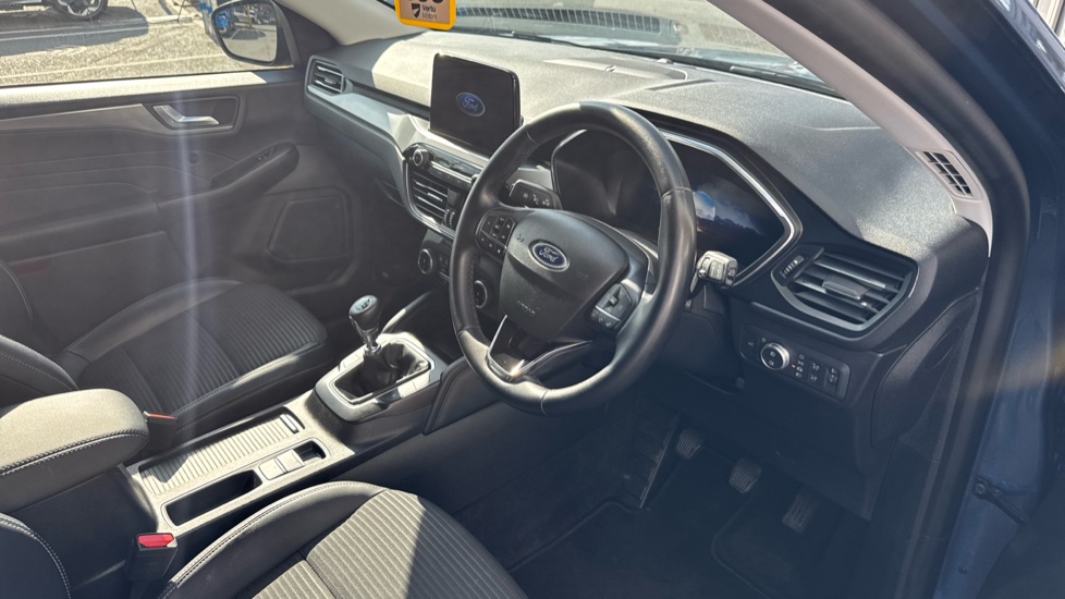 Ford Kuga 1.5 EcoBoost 150 Titanium Edition 5dr Petrol Estate - Image 11