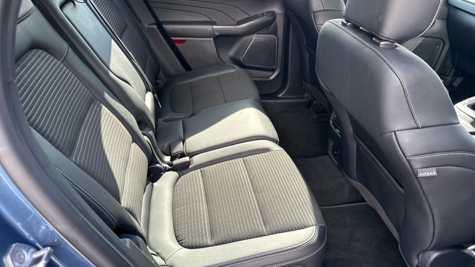 Ford Kuga 1.5 EcoBoost 150 Titanium Edition 5dr Petrol Estate - Image 16