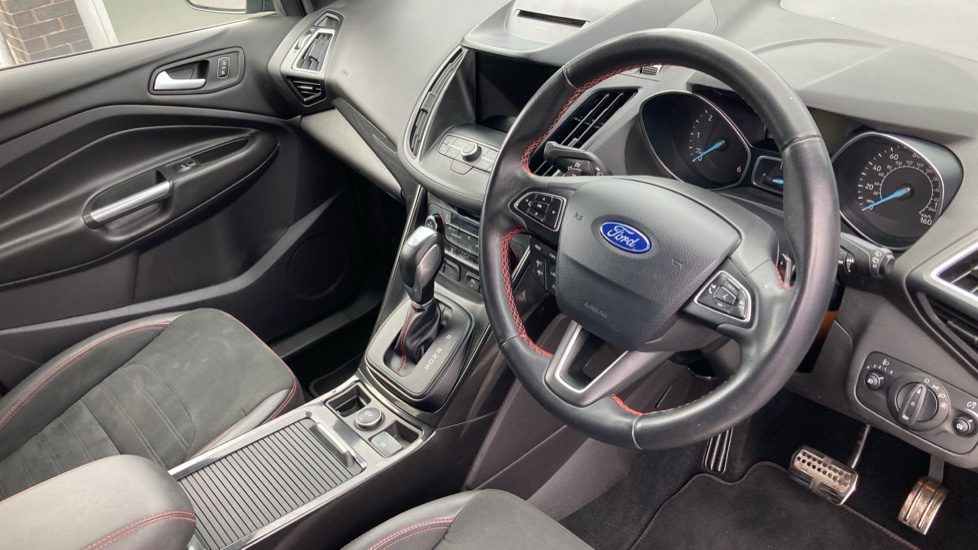 Ford Kuga 2.0 TDCi 180 ST-Line 5dr Auto Diesel Estate - Image 11