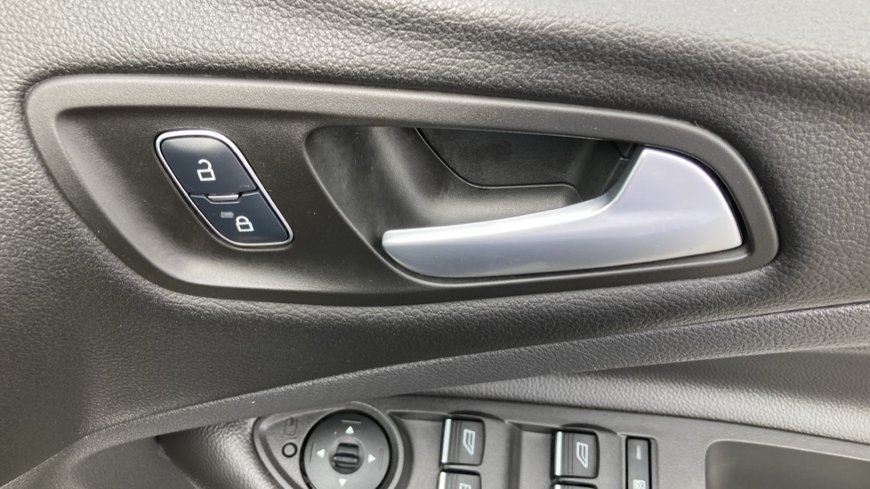 Ford Kuga 2.0 TDCi 180 ST-Line 5dr Auto Diesel Estate - Image 30