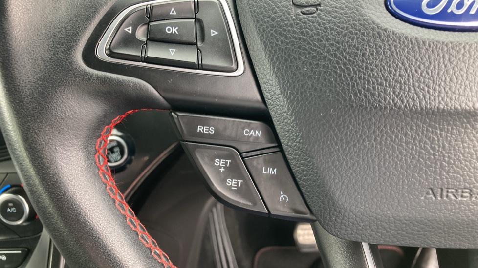 Ford Kuga 2.0 TDCi 180 ST-Line 5dr Auto Diesel Estate - Image 34