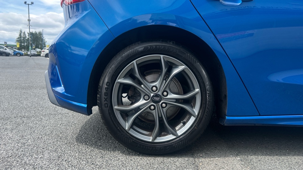 Ford Focus 1.0 EcoBoost 125 ST-Line 5dr Petrol Hatchback - Image 7