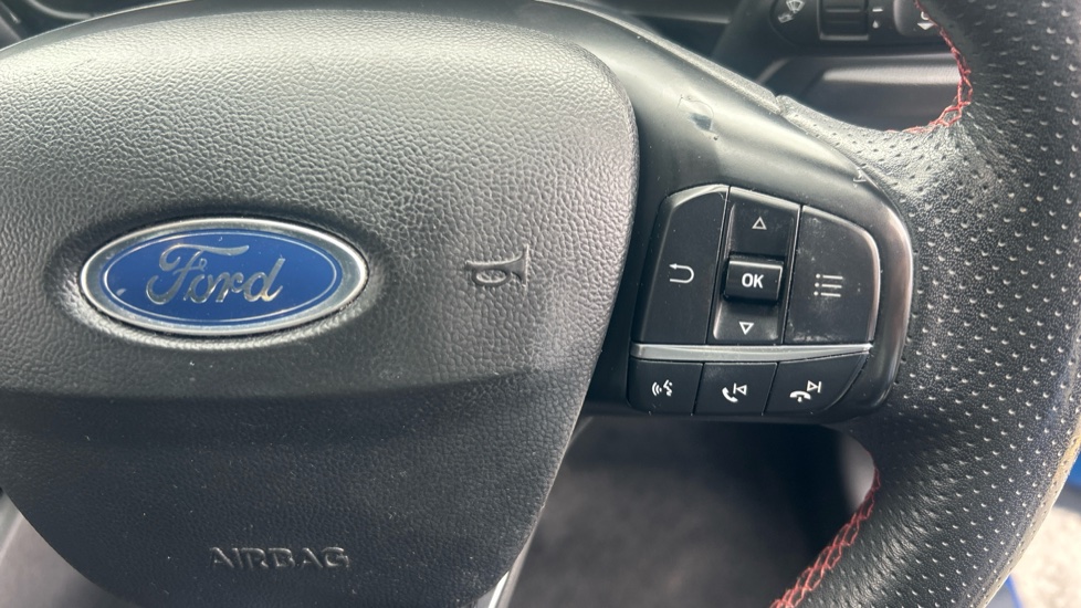 Ford Focus 1.0 EcoBoost 125 ST-Line 5dr Petrol Hatchback - Image 30