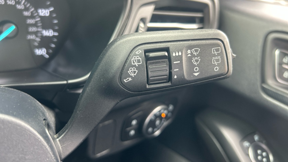 Ford Focus 1.0 EcoBoost 125 ST-Line 5dr Petrol Hatchback - Image 33