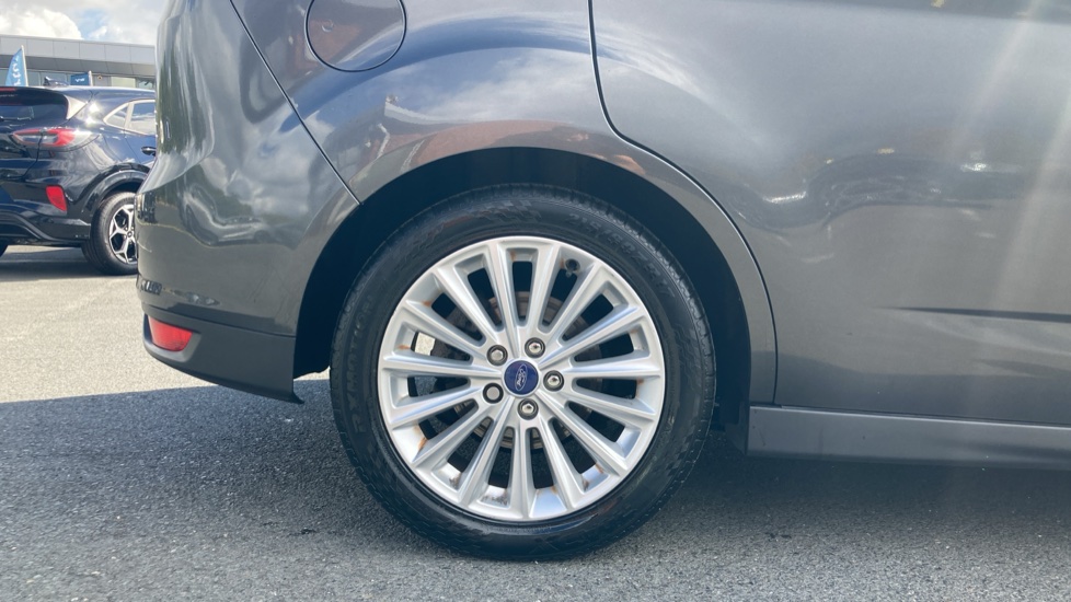 Ford Grand C-MAX 1.5 TDCi Titanium 5dr Diesel Estate - Image 7