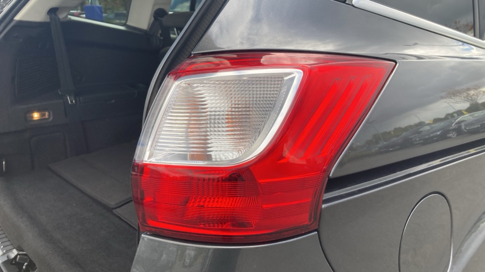 Ford Grand C-MAX 1.5 TDCi Titanium 5dr Diesel Estate - Image 37
