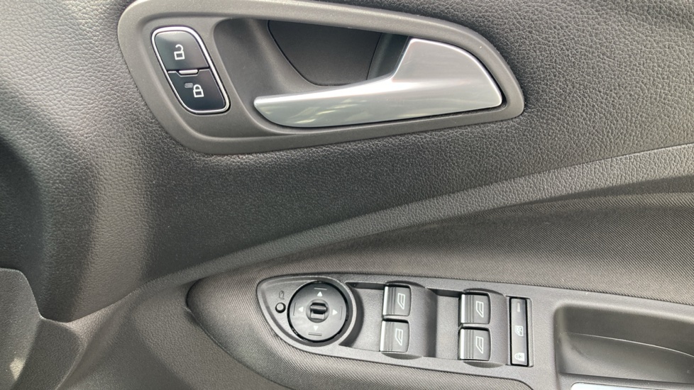 Ford Grand C-MAX 1.5 TDCi Titanium 5dr Diesel Estate - Image 43