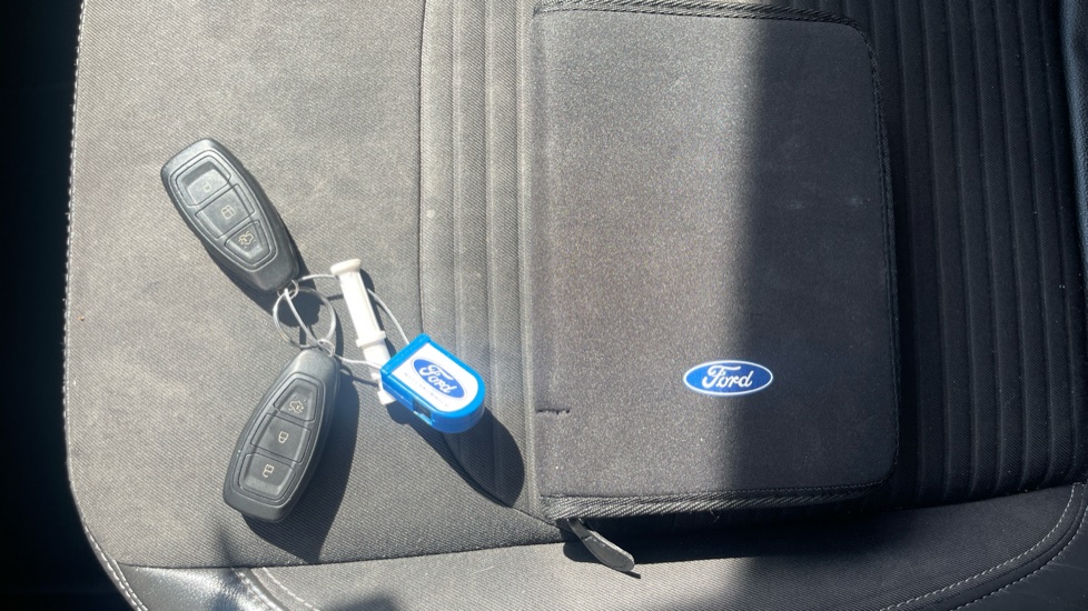 Ford Kuga 2.0 TDCi 180 Titanium 5dr Diesel Estate - Image 19