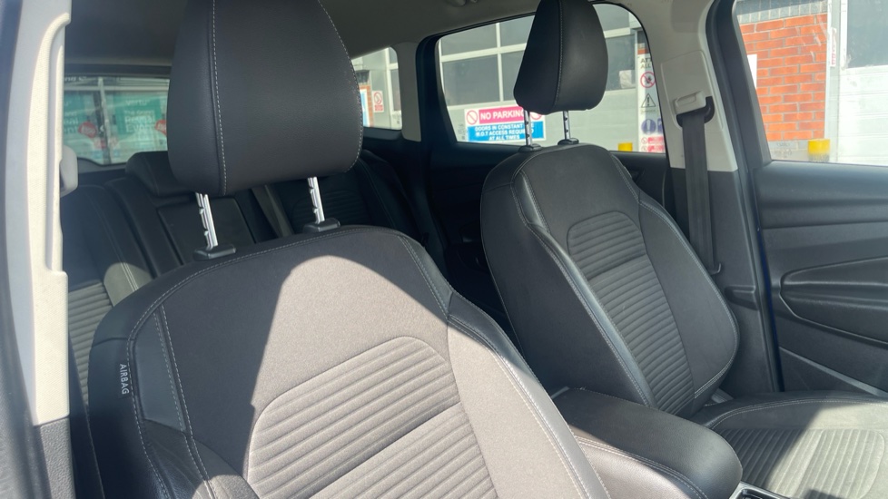 Ford Kuga 2.0 TDCi 180 Titanium 5dr Diesel Estate - Image 32