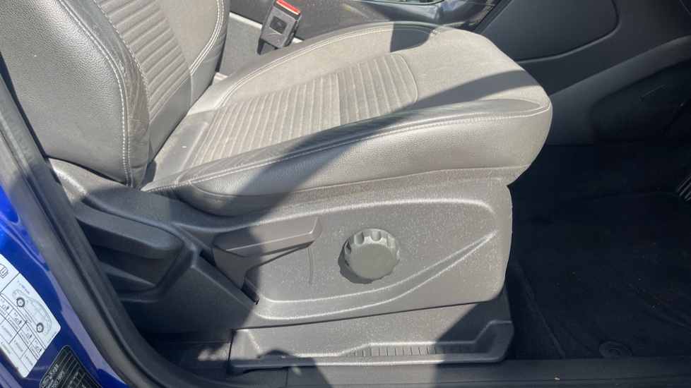 Ford Kuga 2.0 TDCi 180 Titanium 5dr Diesel Estate - Image 33