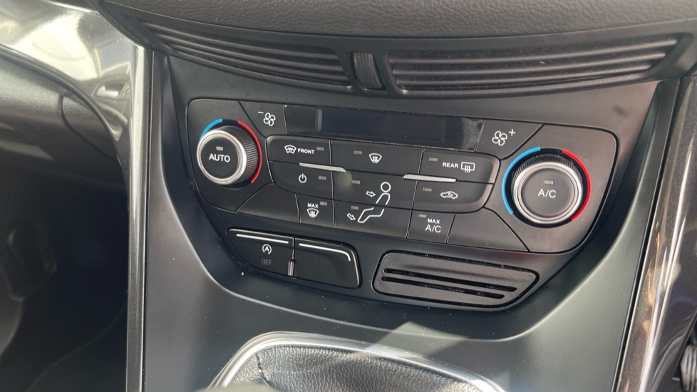 Ford Kuga 2.0 TDCi 180 Titanium 5dr Diesel Estate - Image 37