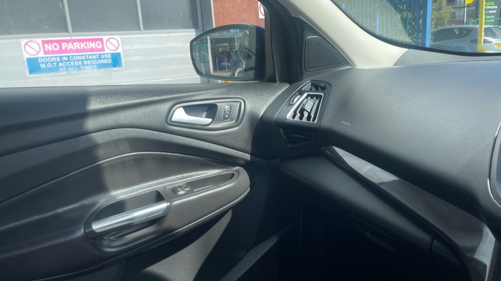 Ford Kuga 2.0 TDCi 180 Titanium 5dr Diesel Estate - Image 44