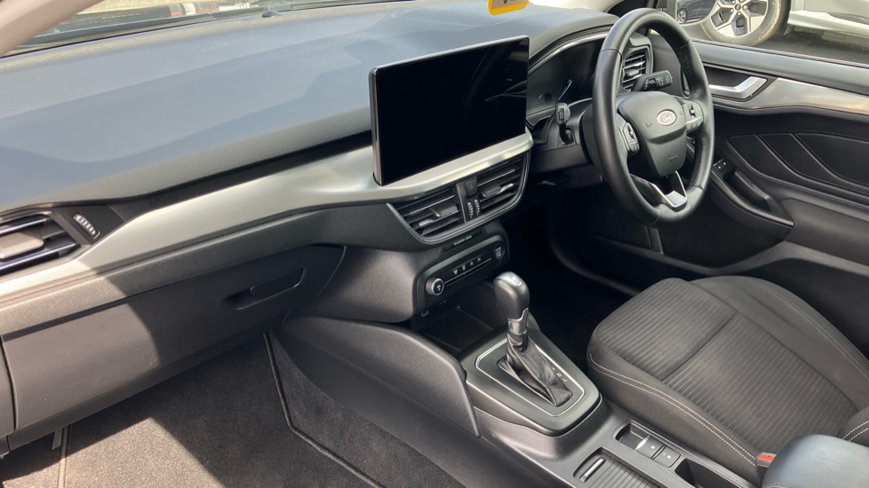 Ford Focus 1.0 EcoBoost Hybrid mHEV 155 Titanium 5dr Auto Petrol Estate - Image 13