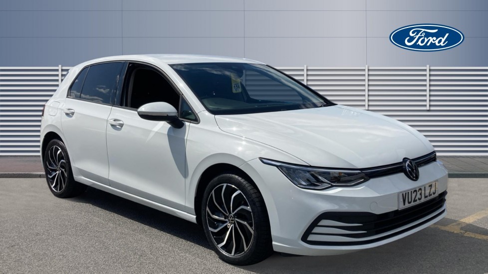 Volkswagen Golf 1.5 eTSI 150 Life 5dr DSG Petrol Hatchback - Image 1