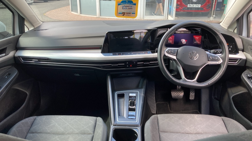 Volkswagen Golf 1.5 eTSI 150 Life 5dr DSG Petrol Hatchback - Image 14