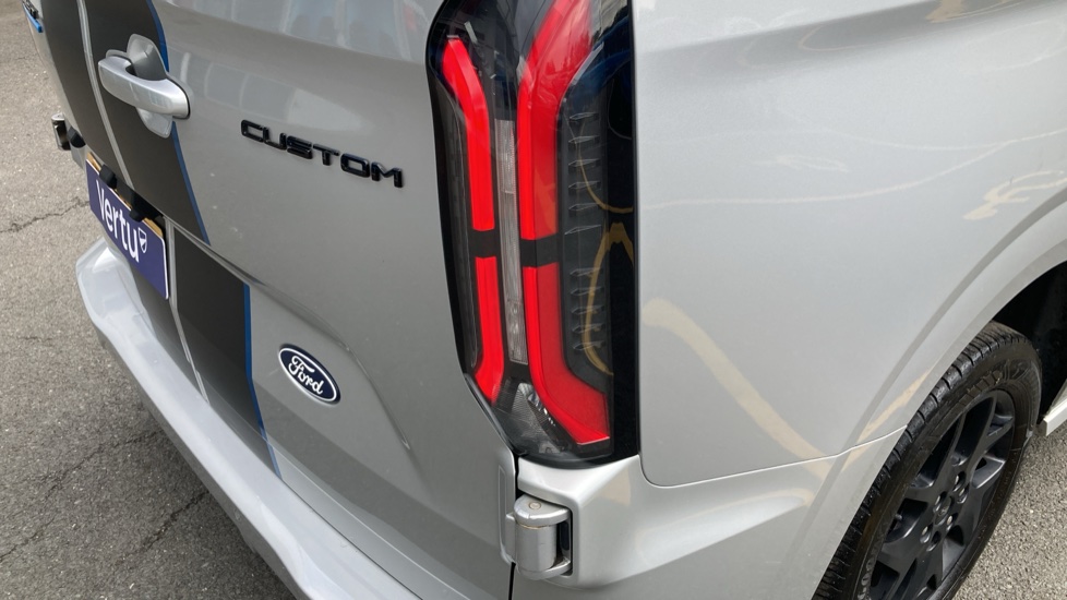 Ford Transit Custom E-320 L1 Rwd 160kW 65kWh H1 Van Sport Auto - Image 33