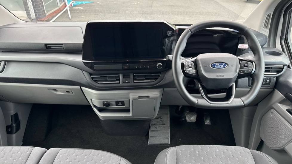 Ford Tourneo Custom 340 L1 Petrol Fwd 2.5 PHEV 232ps H1 Titanium 8 seater Auto - Image 14