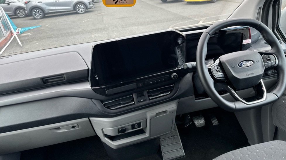 Ford Tourneo Custom 340 L1 Petrol Fwd 2.5 PHEV 232ps H1 Titanium 8 seater Auto - Image 16