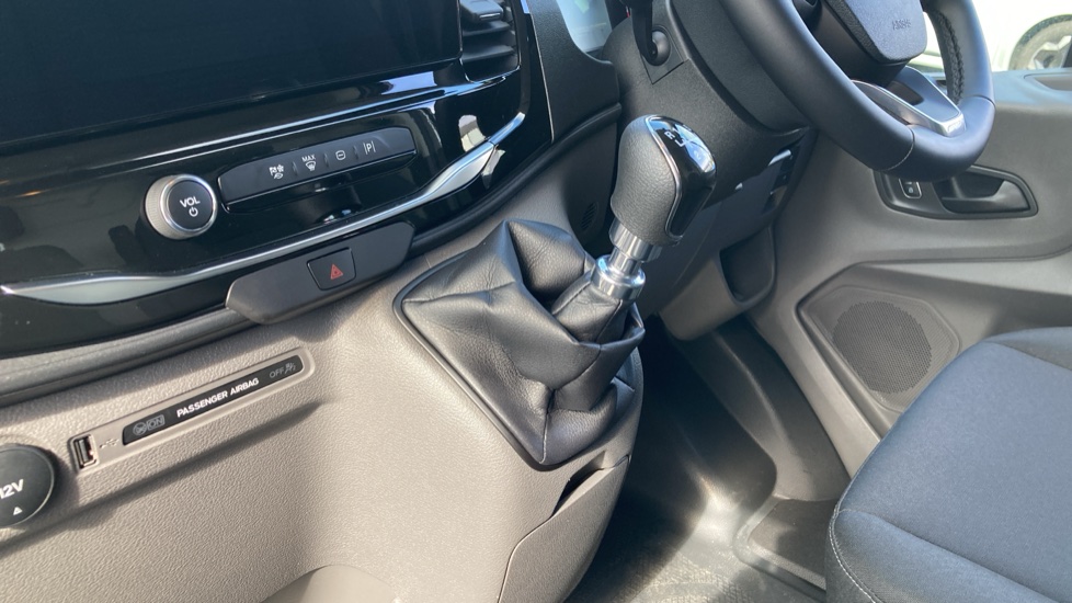 Ford Transit 350 L4 Diesel Rwd 2.0 EcoBlue 165ps H3 Trend Van [DAP] - Image 13