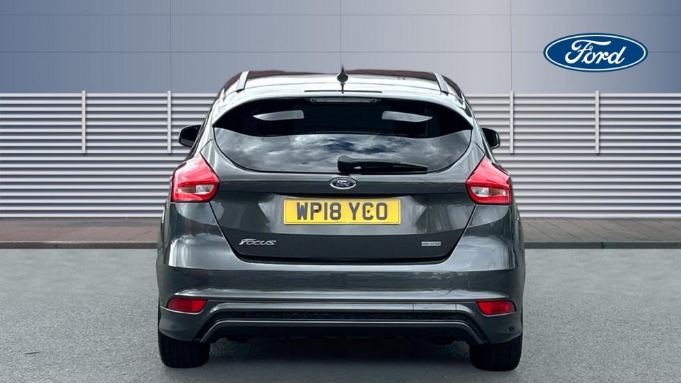 Ford Focus 1.0 EcoBoost 140 ST-Line Navigation 5dr Petrol Hatchback - Image 6