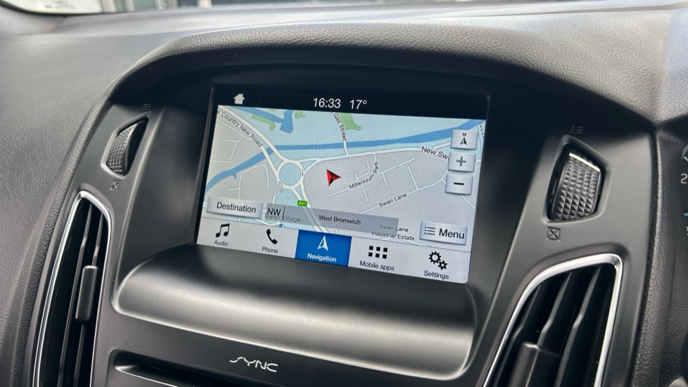Ford Focus 1.0 EcoBoost 140 ST-Line Navigation 5dr Petrol Hatchback - Image 34