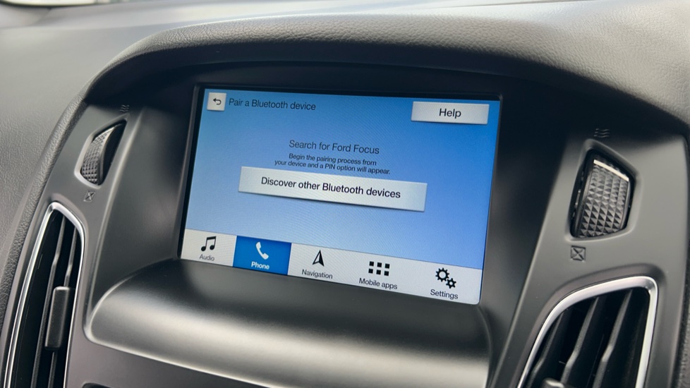 Ford Focus 1.0 EcoBoost 140 ST-Line Navigation 5dr Petrol Hatchback - Image 35