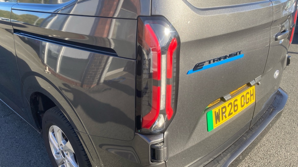 Ford Transit Custom E-320 L1 Rwd 100kW 65kWh H1 Van Limited Auto - Image 21