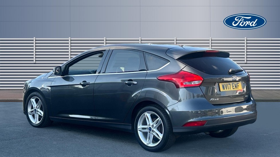 Ford Focus 1.0 EcoBoost 125 Titanium 5dr Petrol Hatchback - Image 2