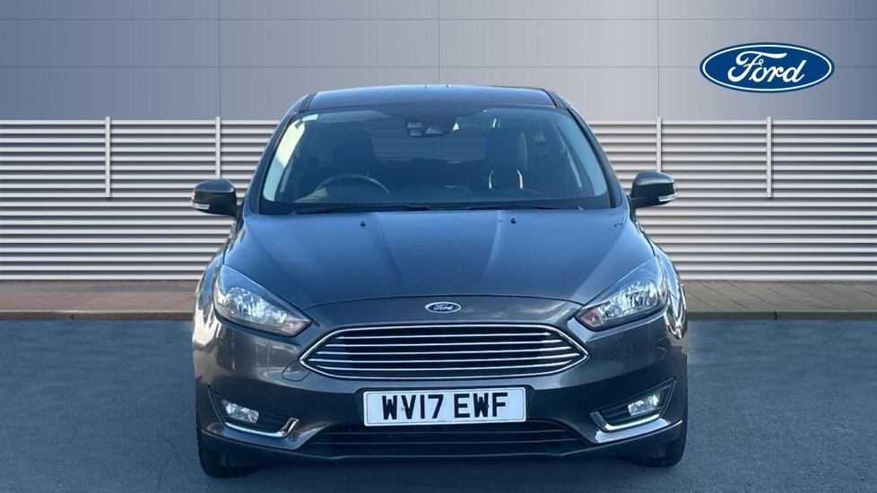 Ford Focus 1.0 EcoBoost 125 Titanium 5dr Petrol Hatchback - Image 3